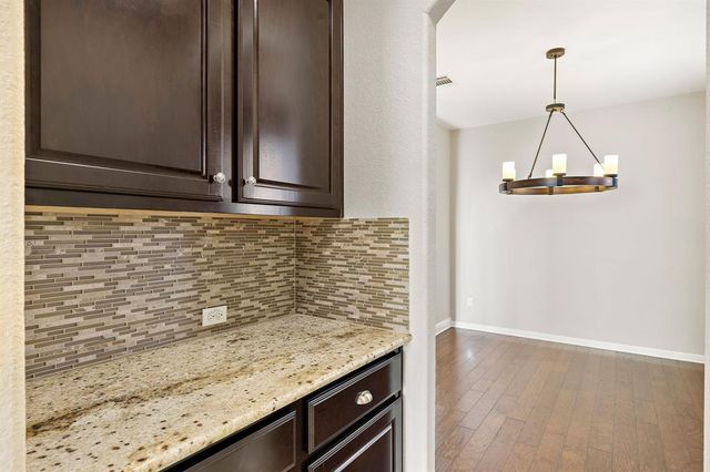 2406 Yorkshire LN, Cedar Park, TX 78613