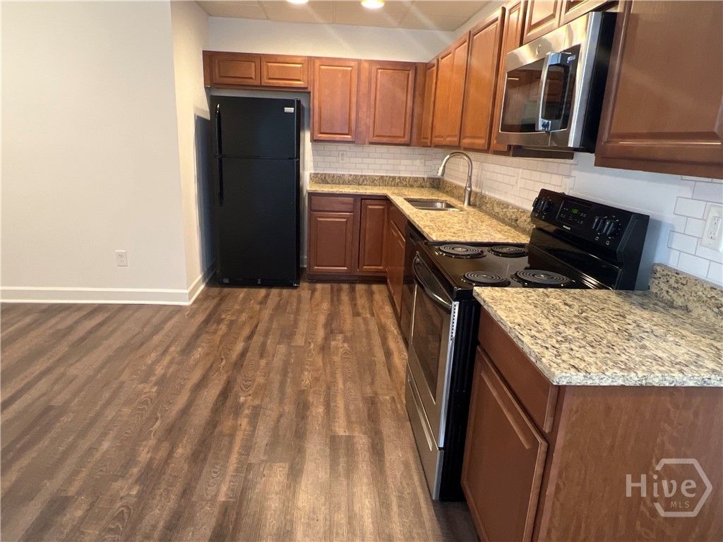 247 E Washington Street 105, Athens, GA 30606