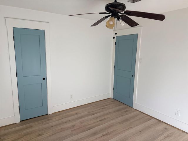 1906 Shadow Bend Drive, Houston, TX 77043