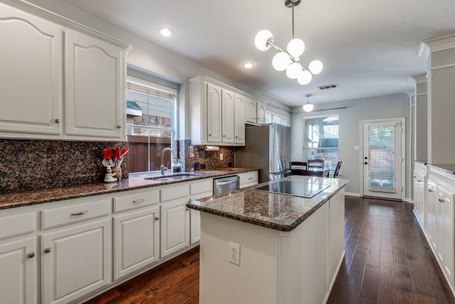 7915 Enclave Way, Dallas, TX 75218