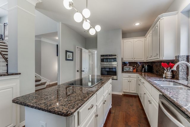 7915 Enclave Way, Dallas, TX 75218