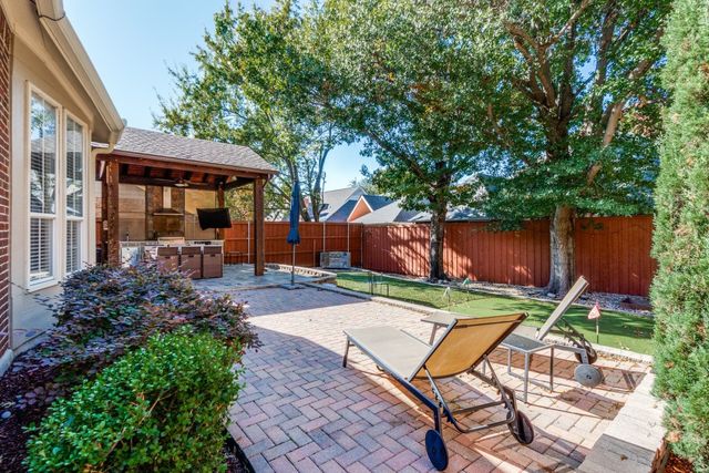 7915 Enclave Way, Dallas, TX 75218