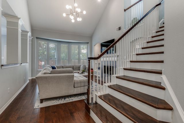 7915 Enclave Way, Dallas, TX 75218