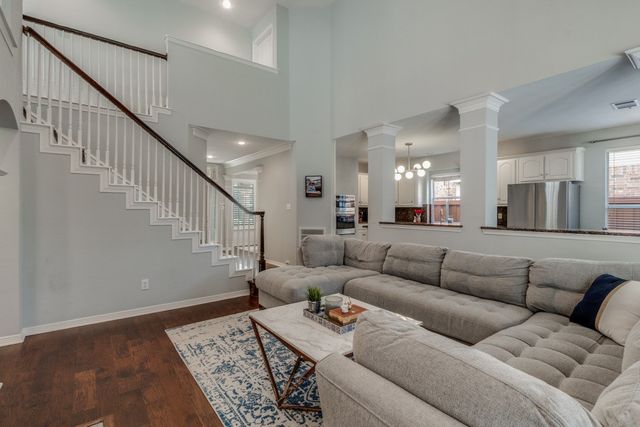 7915 Enclave Way, Dallas, TX 75218