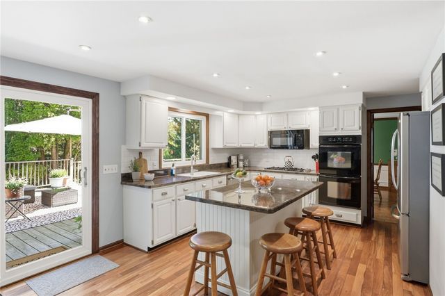 3 Fenimore Drive, Pittsford, NY 14534