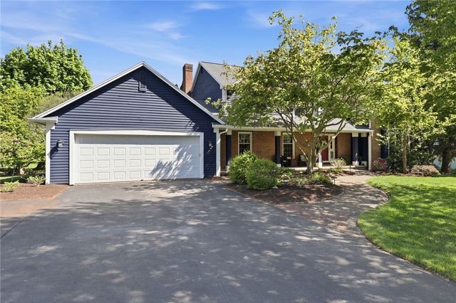 3 Fenimore Drive, Pittsford, NY 14534