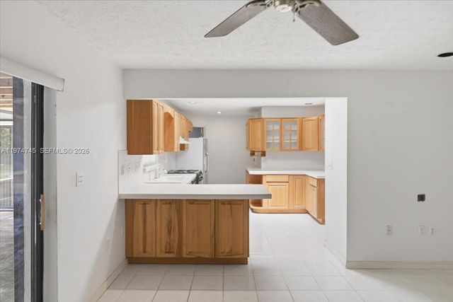 28220 SW 161st Ave, Homestead, FL 33033