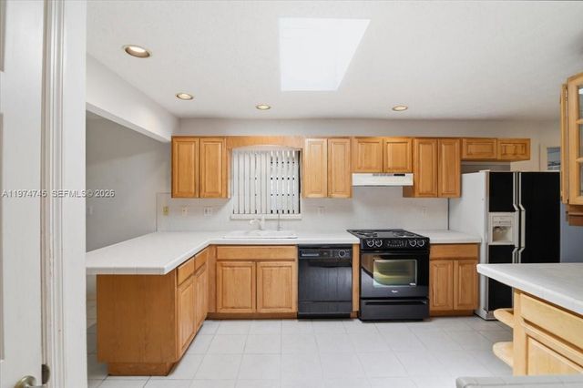 28220 SW 161st Ave, Homestead, FL 33033