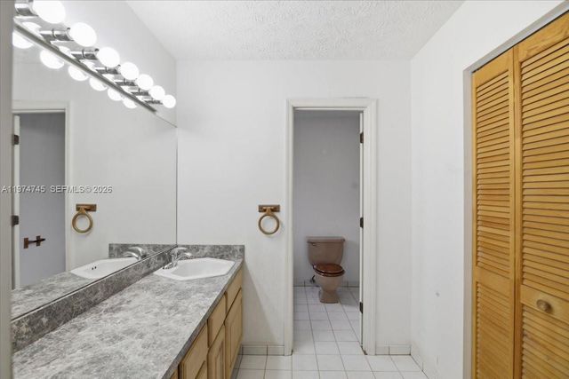 28220 SW 161st Ave, Homestead, FL 33033