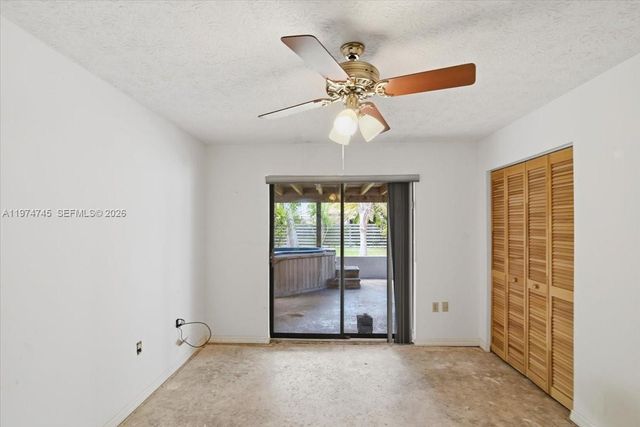 28220 SW 161st Ave, Homestead, FL 33033