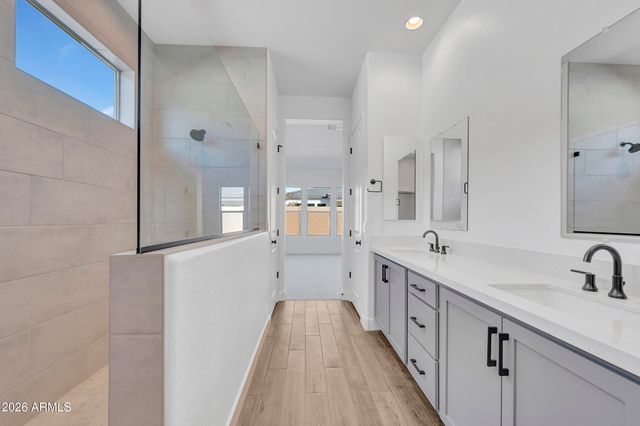 2374 E RIHL Road, San Tan Valley, AZ 85140