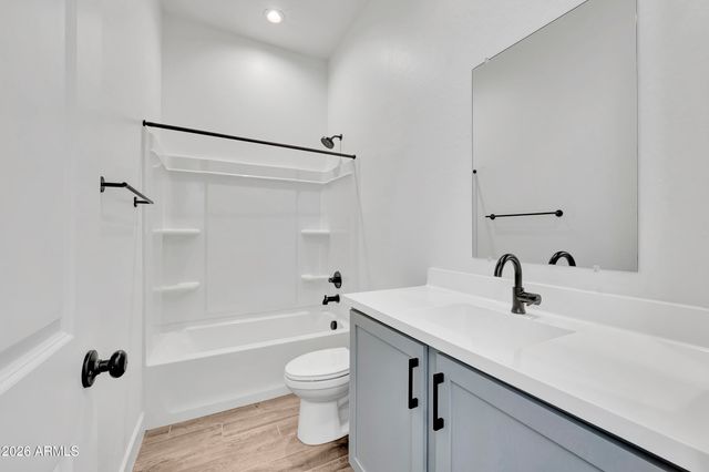 2374 E RIHL Road, San Tan Valley, AZ 85140