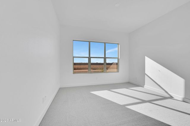 2374 E RIHL Road, San Tan Valley, AZ 85140