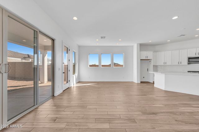 2374 E RIHL Road, San Tan Valley, AZ 85140