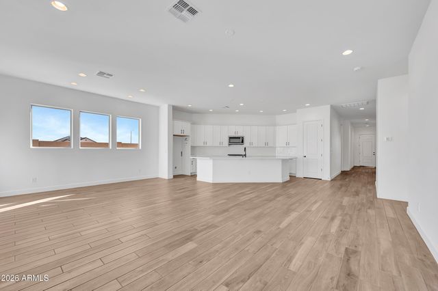 2374 E RIHL Road, San Tan Valley, AZ 85140