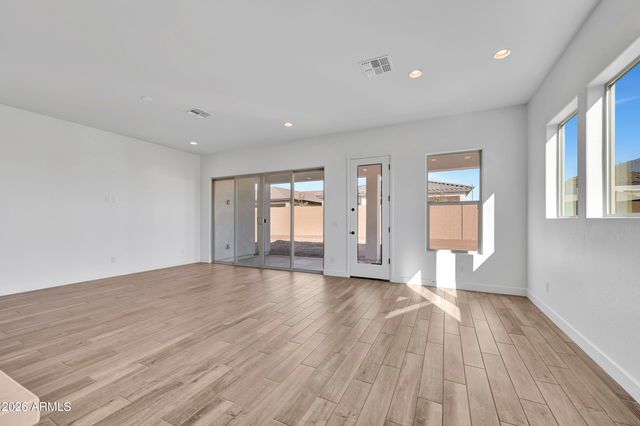 2374 E RIHL Road, San Tan Valley, AZ 85140