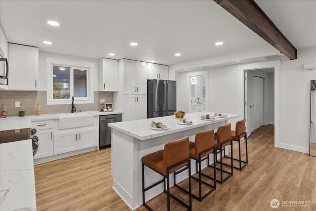 3809 NE 105th Street, Seattle, WA 98125