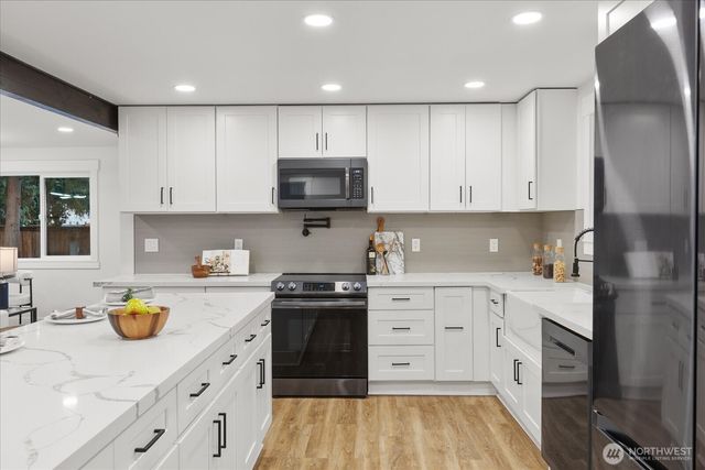 3809 NE 105th Street, Seattle, WA 98125