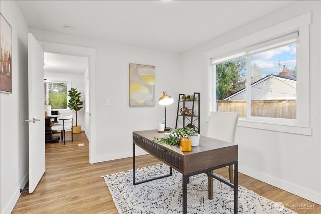 3809 NE 105th Street, Seattle, WA 98125