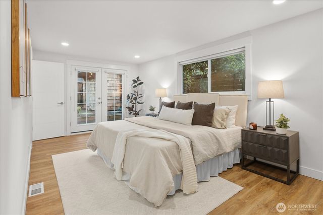 3809 NE 105th Street, Seattle, WA 98125