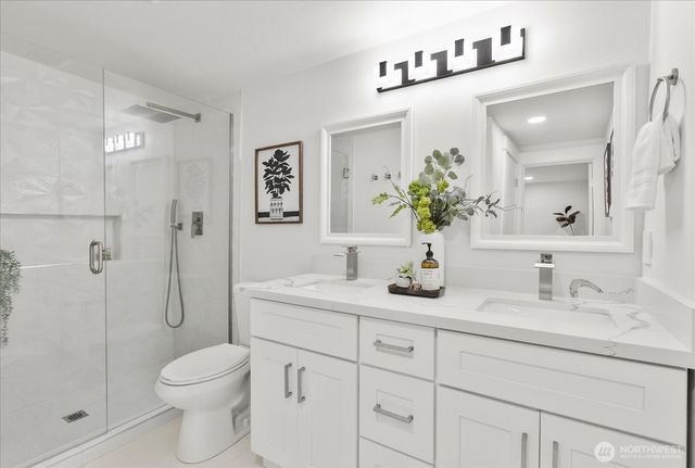 3809 NE 105th Street, Seattle, WA 98125