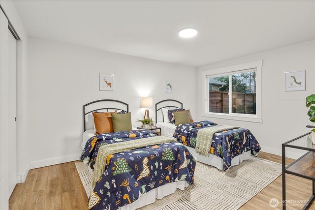 3809 NE 105th Street, Seattle, WA 98125