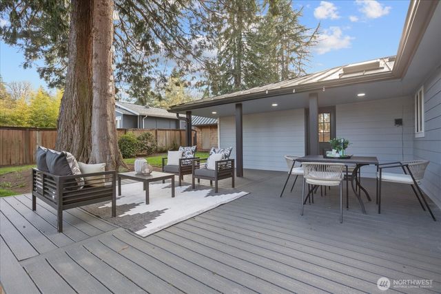 3809 NE 105th Street, Seattle, WA 98125