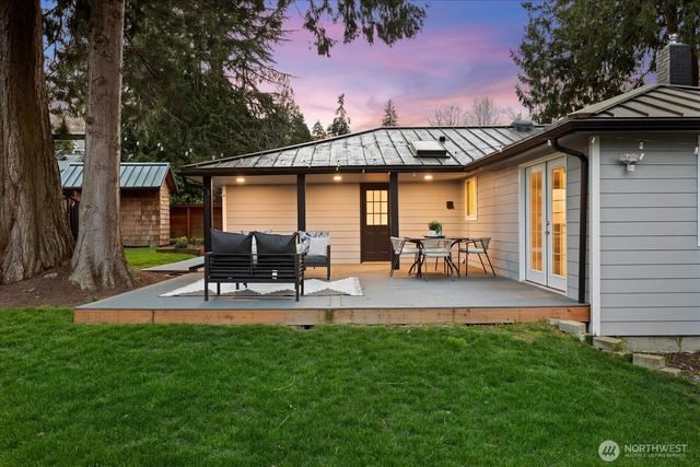 3809 NE 105th Street, Seattle, WA 98125