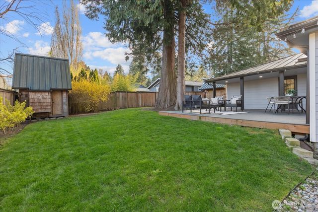 3809 NE 105th Street, Seattle, WA 98125