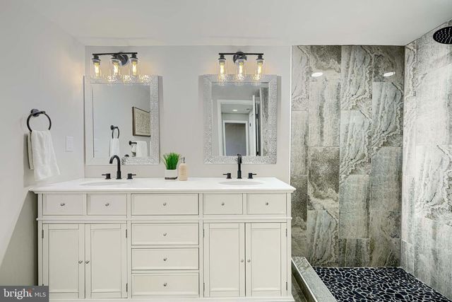 7921 ROLLING VIEW AVE, Nottingham, MD 21236