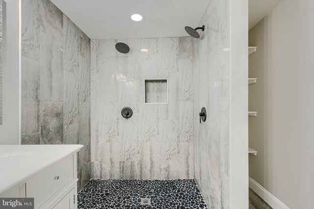 7921 ROLLING VIEW AVE, Nottingham, MD 21236