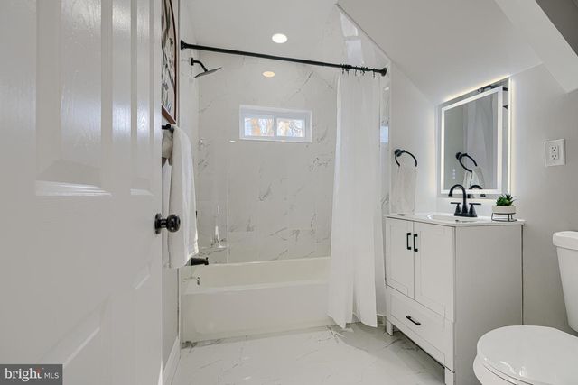 7921 ROLLING VIEW AVE, Nottingham, MD 21236