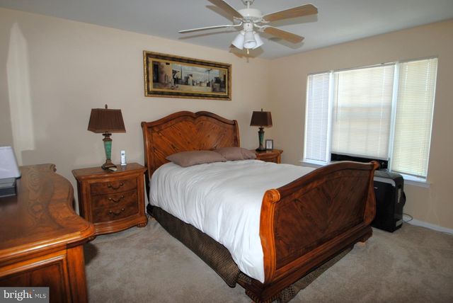 20 DOOLIN BAY DR, Bear, DE 19701