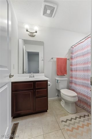 7119 Gauntlet Street SW, Massillon, OH 44646