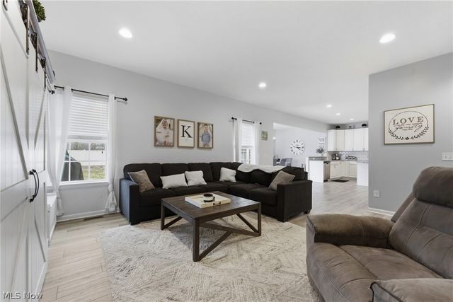 7119 Gauntlet Street SW, Massillon, OH 44646