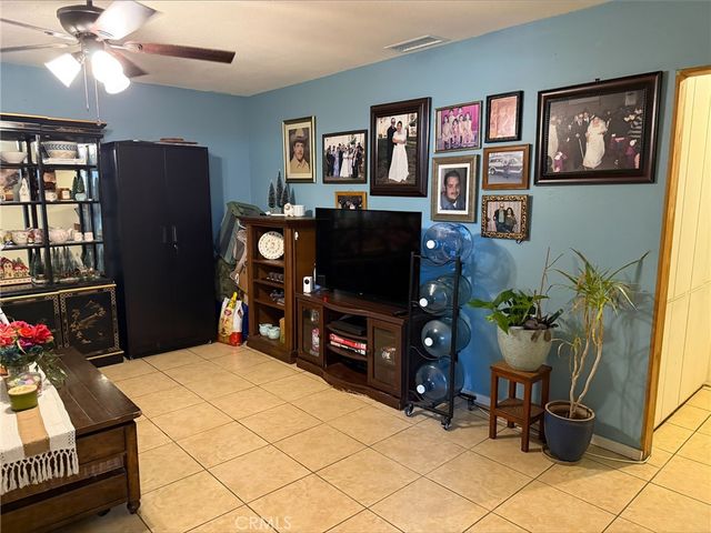 940 Marlyce, Hemet, CA 92543