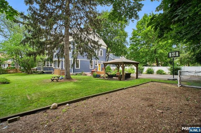 117 Willowdale Avenue, Montclair, NJ 07042
