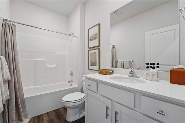 21730 S Madison Street, Spring Hill, KS 66083