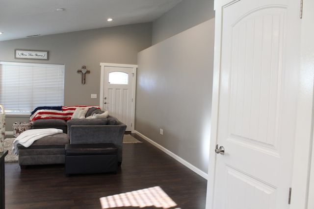 2422 Granite Court, White City, OR 97503