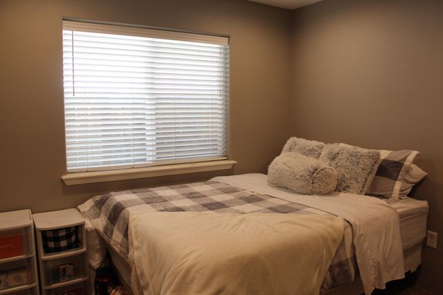 2422 Granite Court, White City, OR 97503