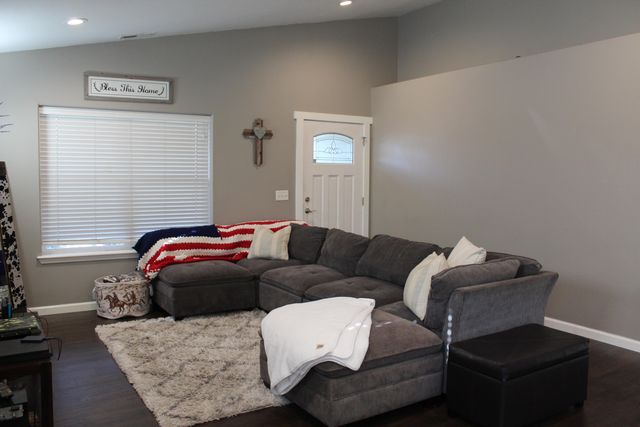 2422 Granite Court, White City, OR 97503