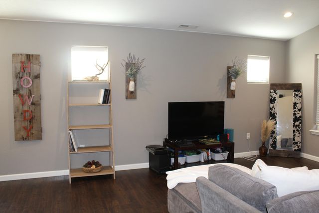 2422 Granite Court, White City, OR 97503