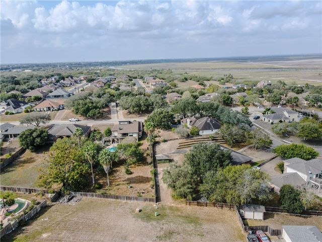 3821 Castle Valley Dr, Corpus Christi, TX 78410