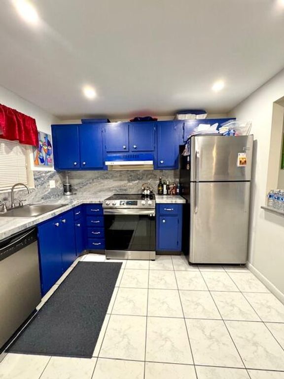 610 Tennis Club Drive 105, Fort Lauderdale, FL 33311