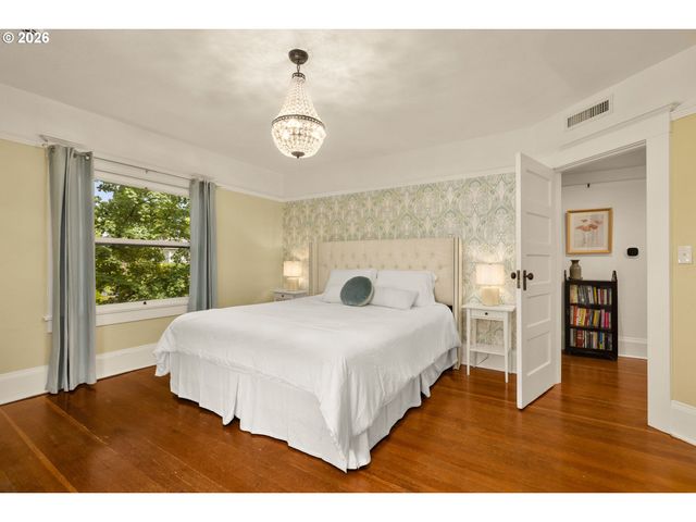 1216 Ne TILLAMOOK St, Portland, OR 97212