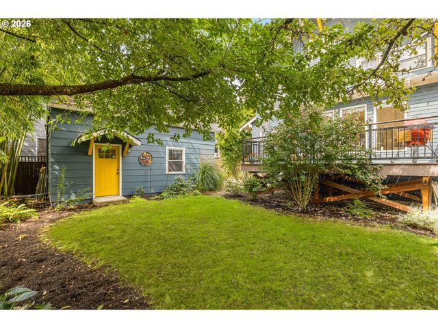 1216 Ne TILLAMOOK St, Portland, OR 97212