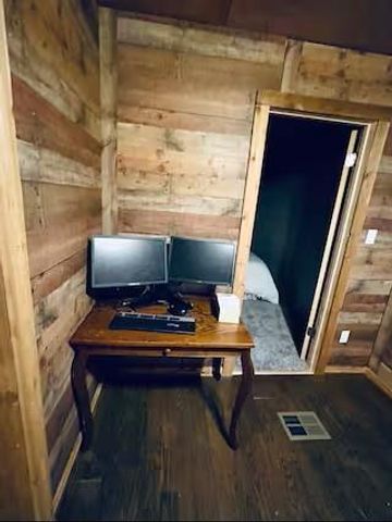 114 Brentwood Court, Hemphill, TX 75948