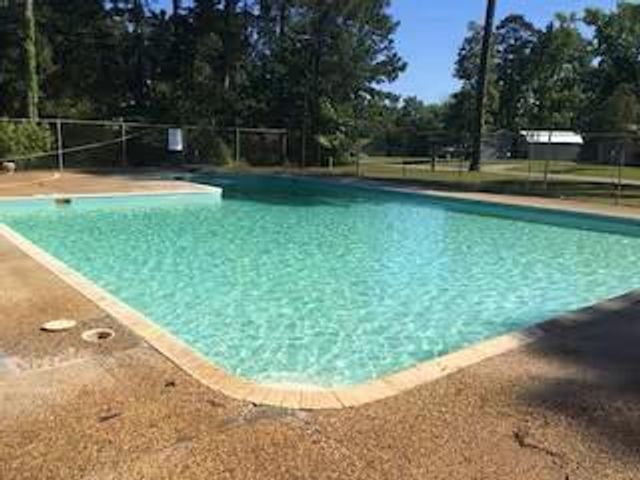 114 Brentwood Court, Hemphill, TX 75948