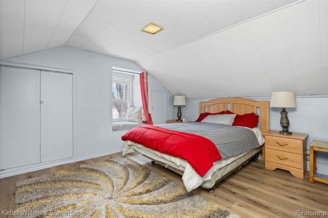 8181 Vermont Avenue, Warren, MI 48093