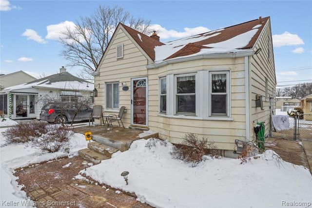 8181 Vermont Avenue, Warren, MI 48093